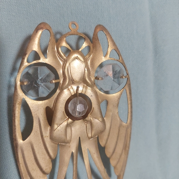 Vintage  AVON Brand---  Sun Catcher-- 1999   "ANGEL"   Gold-Plated Metal Frame - Picture 5 of 8